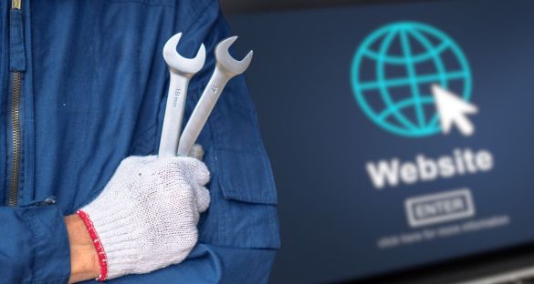 Joomla! und WordPress Website Wartung gegen KI-Hacks